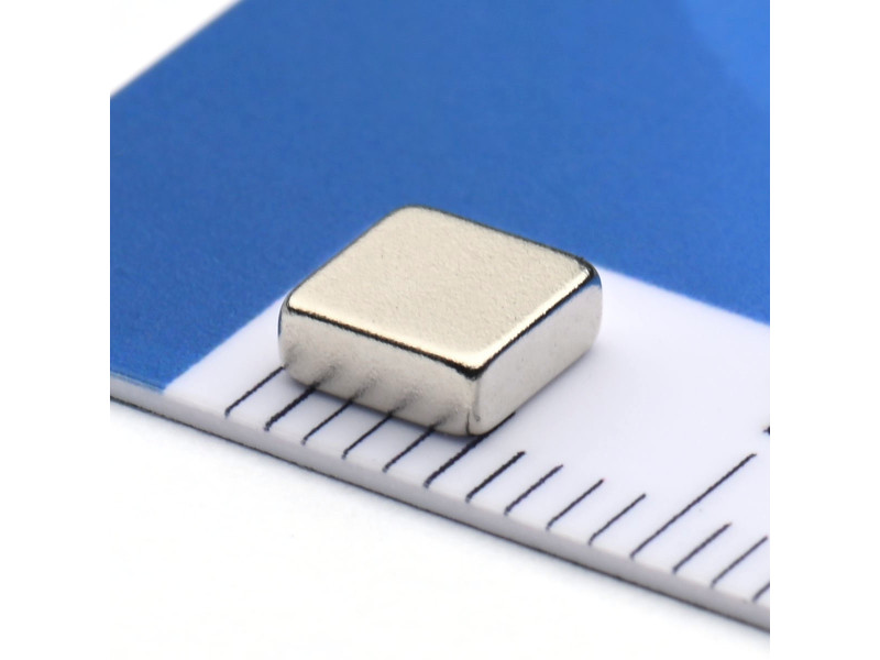 5 x 5 x 2 / N38 - Neodimov magnet (NdFeB)