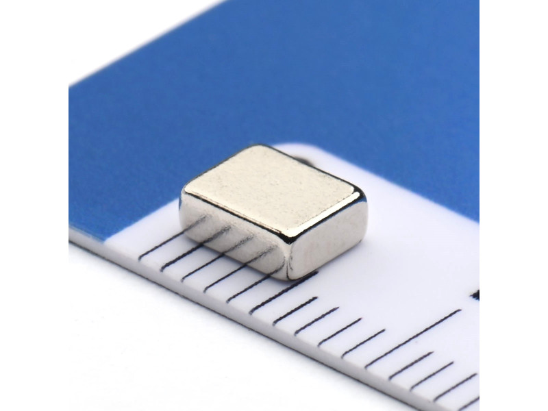 5 x 4 x 2 / N38 - Neodimov magnet (NdFeB)