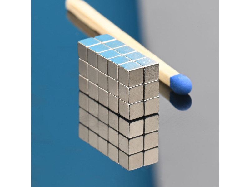 3 x 3 x 3 / N42 - Neodimov magnet (NdFeB)