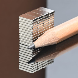 8 x 4 x 1,2 / N38 - Neodimov magnet (NdFeB)