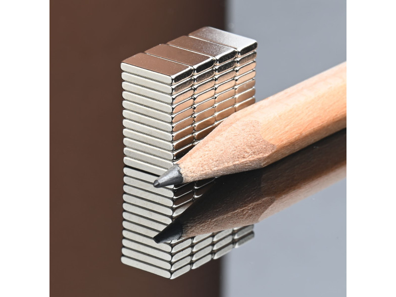 8 x 4 x 1,2 / N38 - Neodimov magnet (NdFeB)