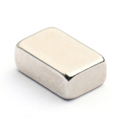 8 x 5 x 3 / N38 - Neodimov magnet (NdFeB)