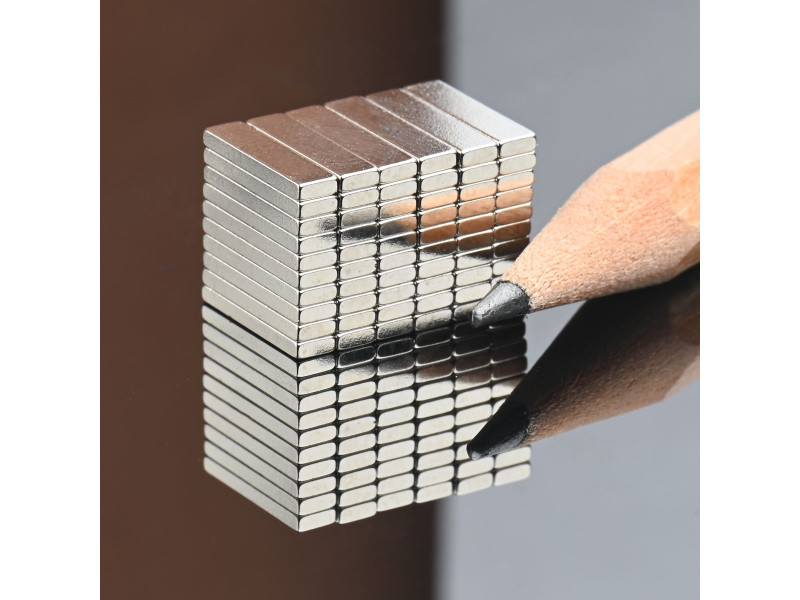 10 x 2,5 x 1 / N38 - Neodimov magnet (NdFeB)