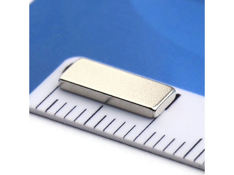 10 X 4 X 1,2 / N38 - Neodimov magnet (NdFeB)