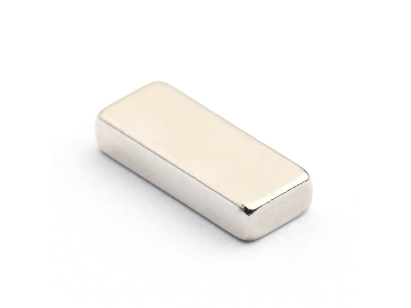10 x 4 x 2 / N38 - Neodimov magnet (NdFeB)