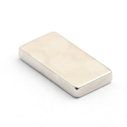 10 x 5 x 1,5 / N38 - Neodimov magnet (NdFeB)