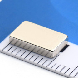 10 x 6 x 2 / N38 - Neodimov magnet (NdFeB)
