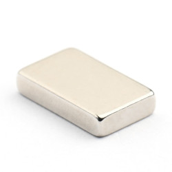 10 x 6 x 2 / N38 - Neodimov magnet (NdFeB)