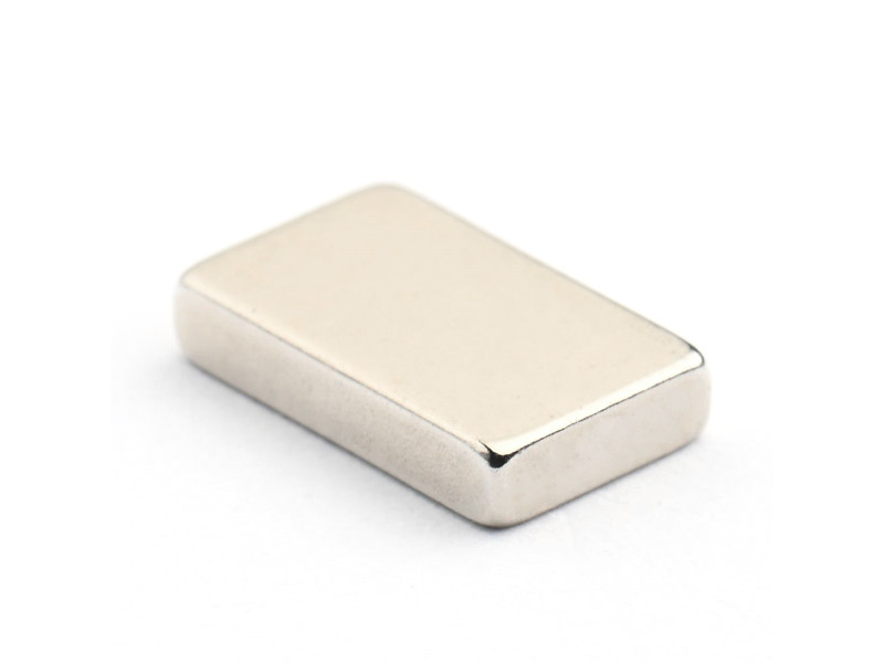 10 x 6 x 2 / N38 - Neodimov magnet (NdFeB)