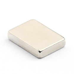 10 x 7 x 2 / N38 - Neodimov magnet (NdFeB)