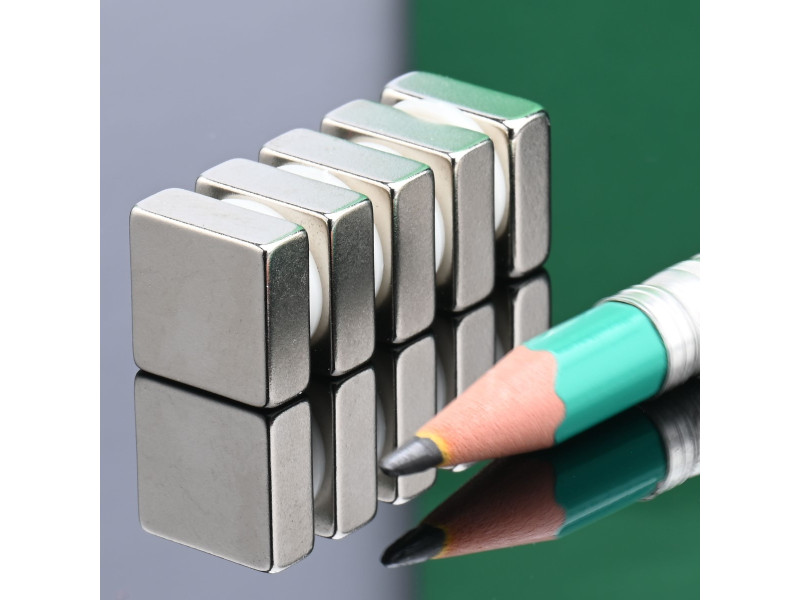 12,5 x 12,5 x 5 / N38 - Neodimov magnet (NdFeB)