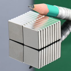 12 x 12 x 2 / N38 - Neodimov magnet (NdFeB)