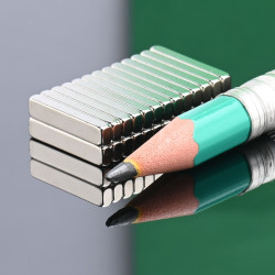 15 x 3 x 2 / N38 - Neodimov magnet (NdFeB)