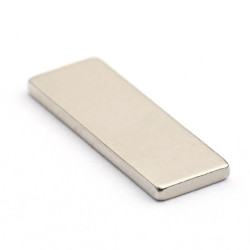 15 x 5 x 1 / N38 - Neodimov magnet (NdFeB)
