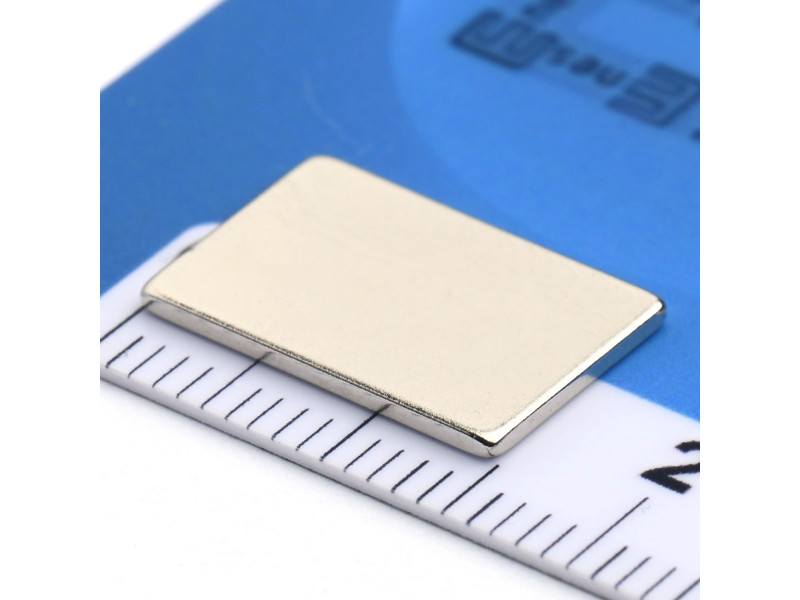 15 x 10 x 1 / N38 - Neodimov magnet (NdFeB)