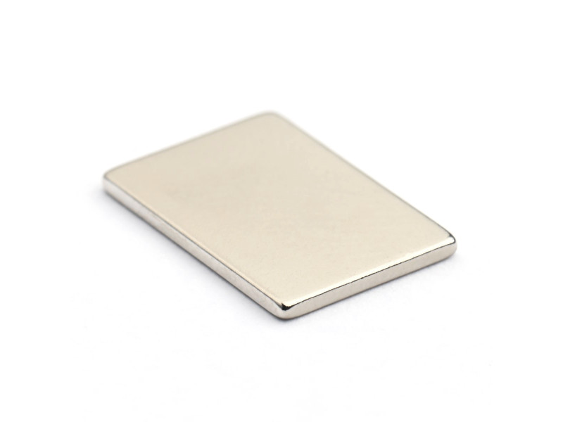 15 x 10 x 1 / N38 - Neodimov magnet (NdFeB)