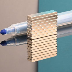 30 x 7 x 2,4 / N38SH - Neodimov magnet (NdFeB)