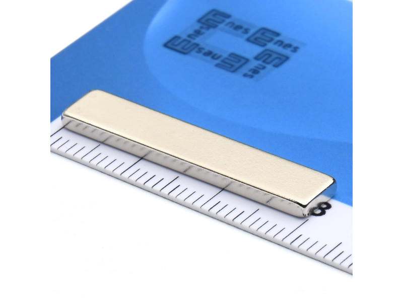 30 x 6 x 2 / N38 - Neodimov magnet (NdFeB)