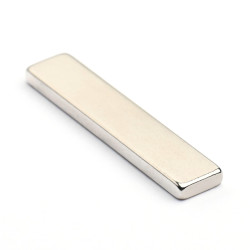 30 x 6 x 2 / N38 - Neodimov magnet (NdFeB)