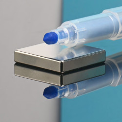 25 x 25 x 5 / N38 - Neodimov magnet (NdFeB)