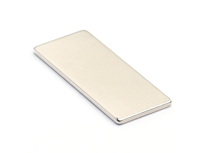 25 x 10 x 1 / N38 - Neodimov magnet (NdFeB)