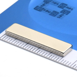 25 x 6 x 2 / N38 - Neodimov magnet (NdFeB)