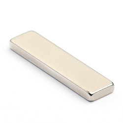 25 x 6 x 2 / N38 - Neodimov magnet (NdFeB)