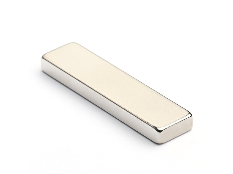 40 x 10 x 4 / N38 - Neodimov magnet (NdFeB)