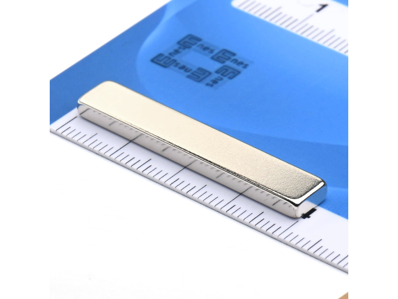 40 x 7 x 3 / N38 - Neodimov magnet (NdFeB)