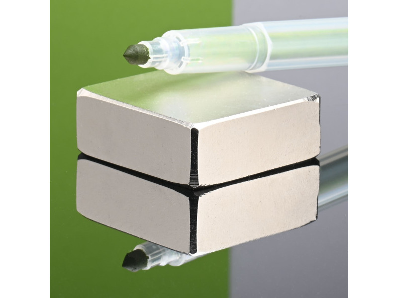 40 x 40 x 15 / N35 - Neodimov magnet (NdFeB)