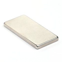 42 x 20 x 3 / N35H - Neodimov magnet (NdFeB)