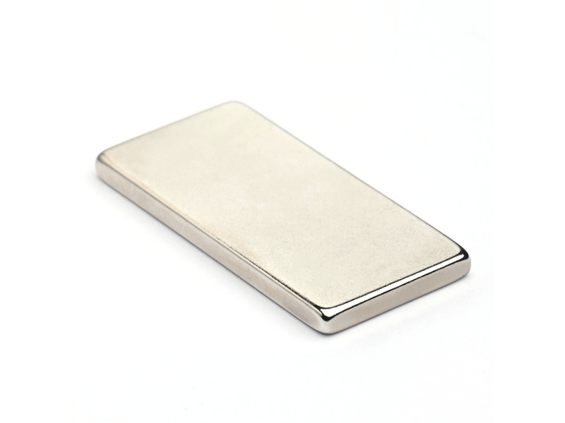 42 x 20 x 3 / N38 - Neodimov magnet (NdFeB)