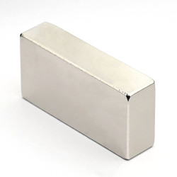 50 x 12,4 x 25 / N38 - Neodimov magnet (NdFeB)