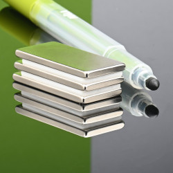 42 x 20 x 3 / N35H - Neodimov magnet (NdFeB)