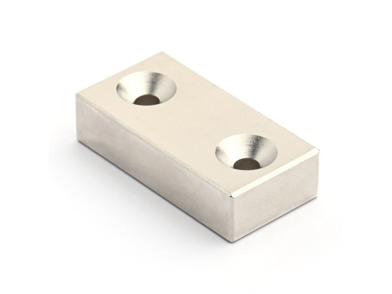 40 X 20 X 10 - D10,5/d4,3 / N38 - Neodimov magnet (NdFeB)