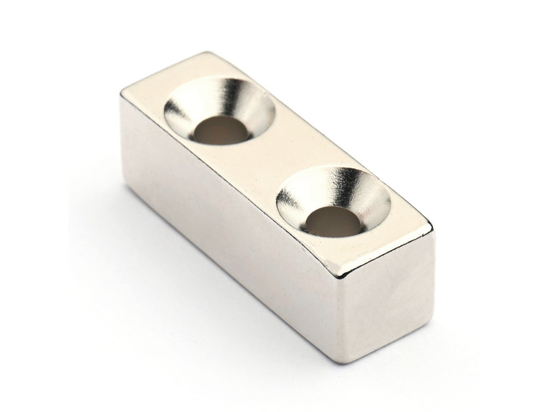 30 X 10 X 10 - D8,8/d4,3 / N38 - Neodimov magnet (NdFeB)