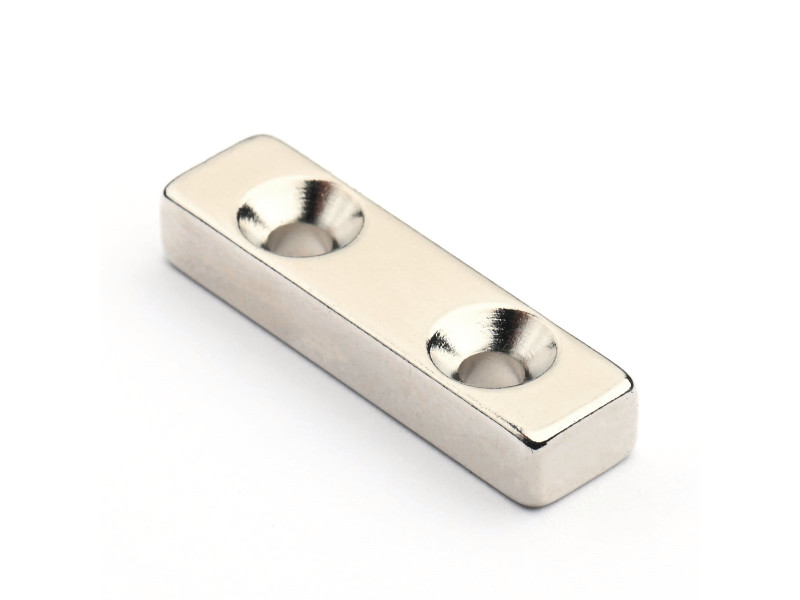 30 X 8 X 5 - D7/d3,5 / N38 - Neodymmagnet (NdFeB)