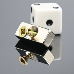 20 X 8 X 5 - D7/d3,5 / N38 - Neodymmagnet (NdFeB)