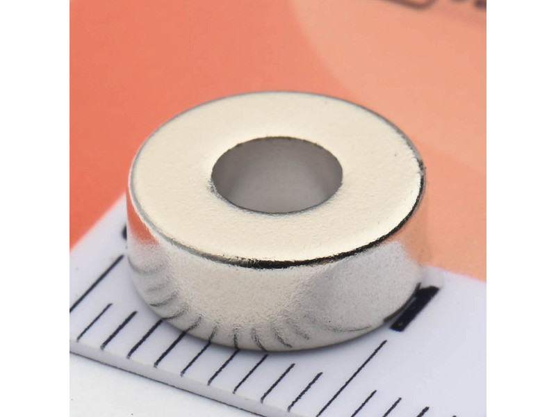 D10 x d4,3 x 4 / N38 - Neodímium mágnes (NdFeB)