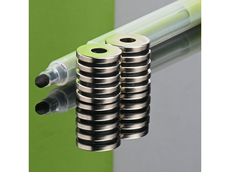 D17 x d6 x 2,5 / N42 - Neodimov magnet (NdFeB)