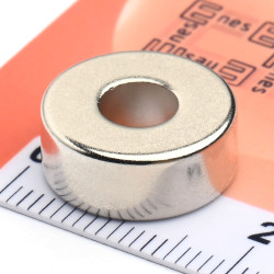 D15 x d6 x 6 / N38 - Neodimov magnet (NdFeB)