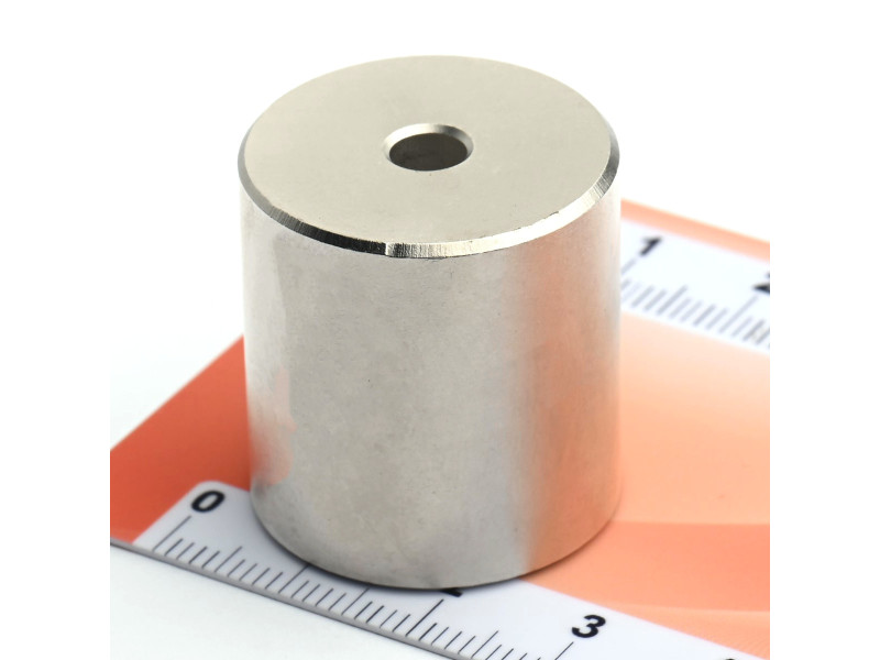 D25 x d5 x 27 / N38 - Neodimov magnet (NdFeB)