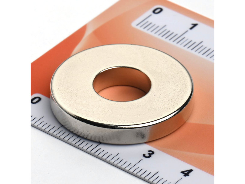 D30 x d12 x 5 / N35 - Neodimov magnet (NdFeB)