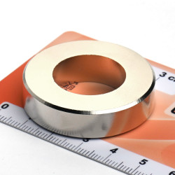 D40 x d22 x 10 / N38 - Neodímium mágnes (NdFeB)