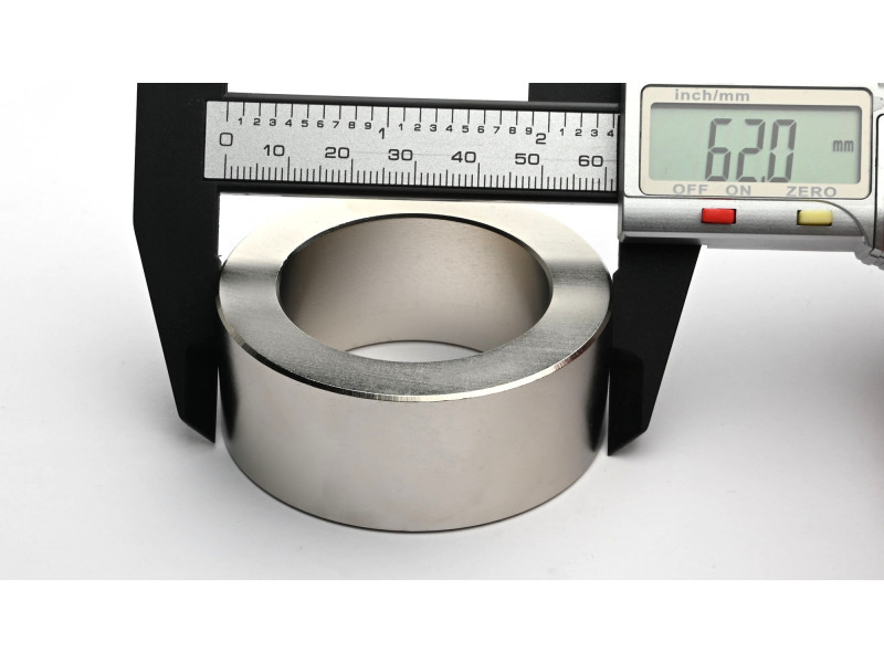D62 x d42 x 25 / N38 - Neodimov magnet (NdFeB)