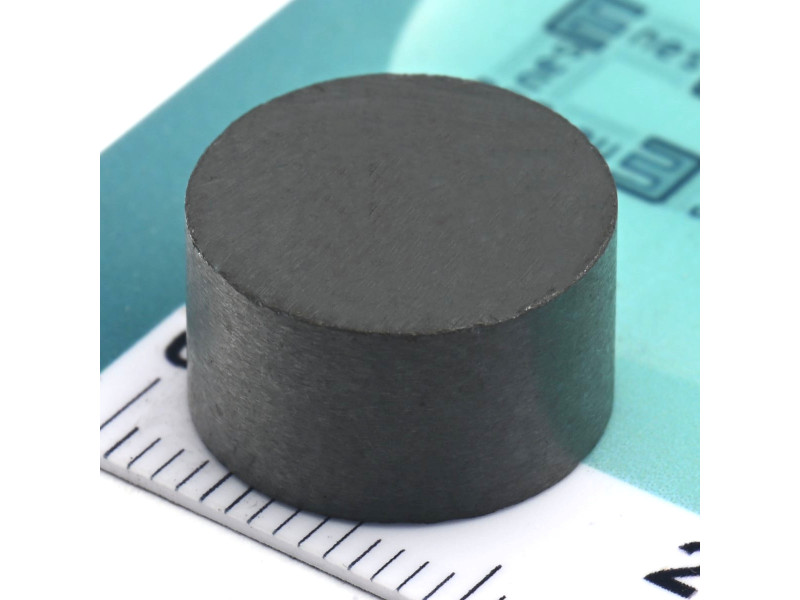D14 x 8 / F30 - feritni magnet