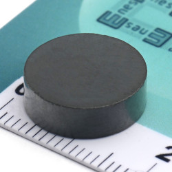 D14 x 4,5 / F30 - feritni magnet