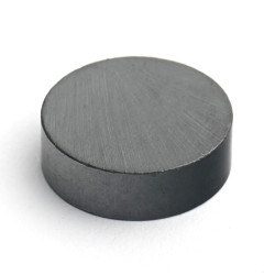 D14 x 4,5 / F30 - feritni magnet
