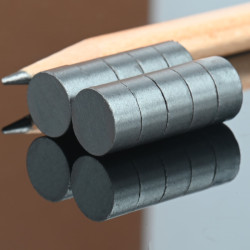 D10 x 5 / F30 - ferrittmagnet