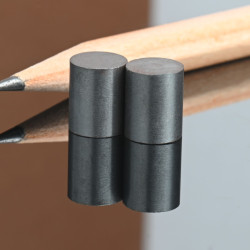 D8 x 10 / F30 - ferrittmagnet